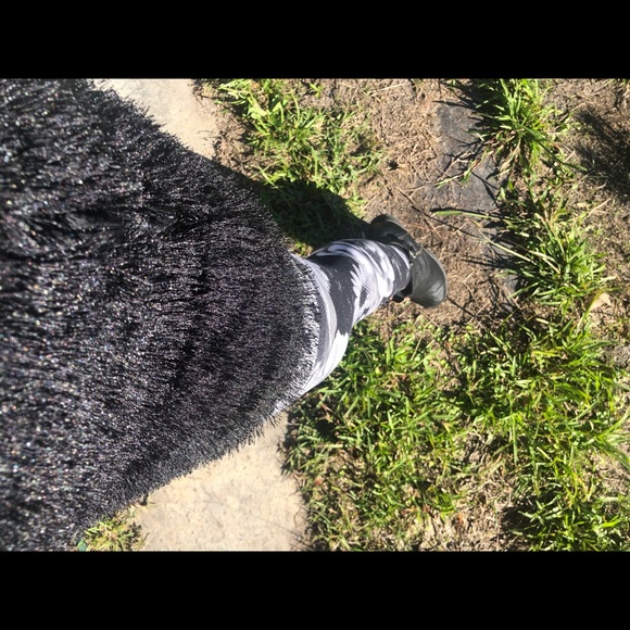 Kardasian Kollection Fringed Fur Mini Skirt Size M - Picture 15 of 16